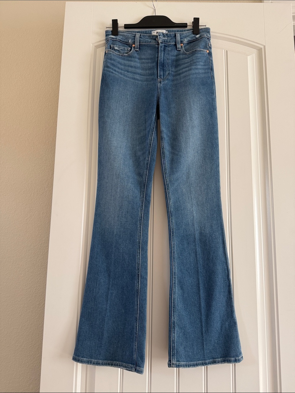 PAIGE High Rise Laurel Canyon Jeans in Medium Blue